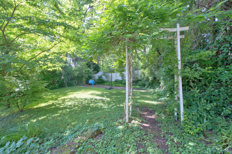 Listing Image 47