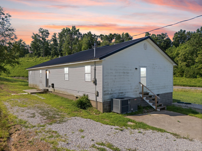 Listing Image 43