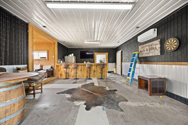 Listing Image 30