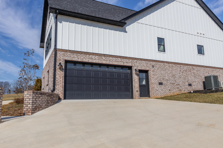 Listing Image 54