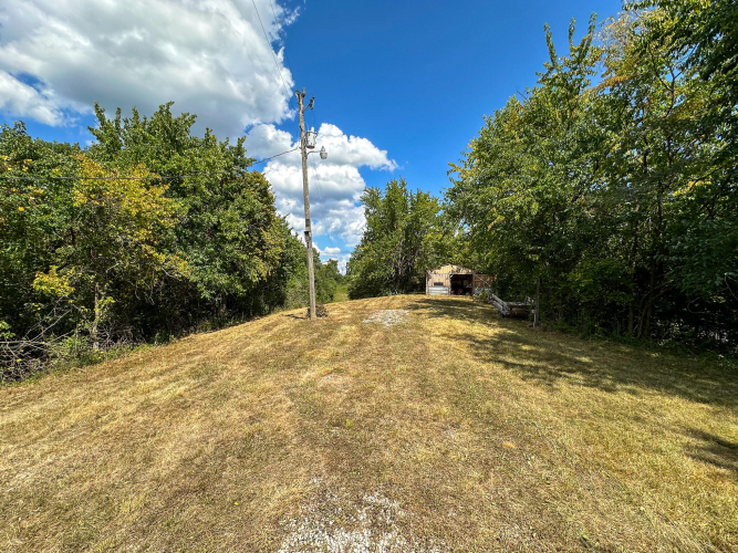 Listing Image 28