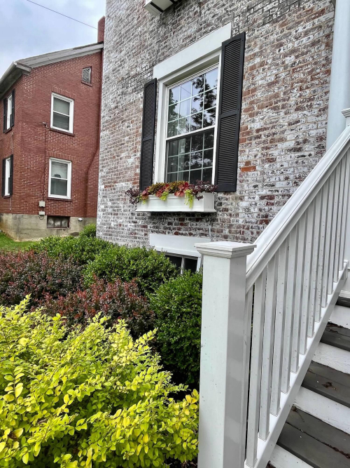 Listing Image 7