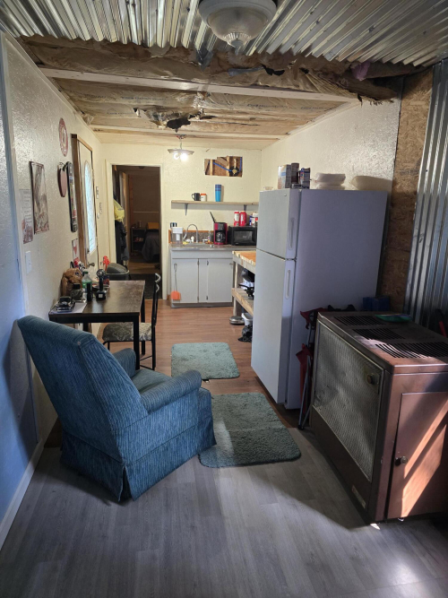 Listing Image 6