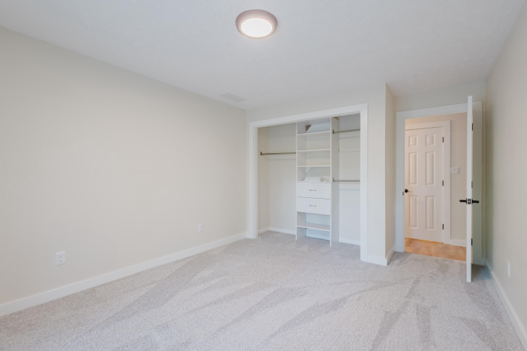 Listing Image 57