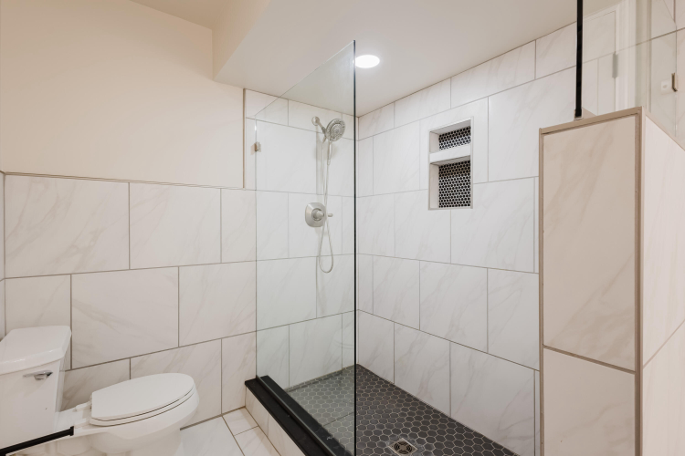 Listing Image 65