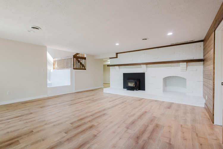Listing Image 72