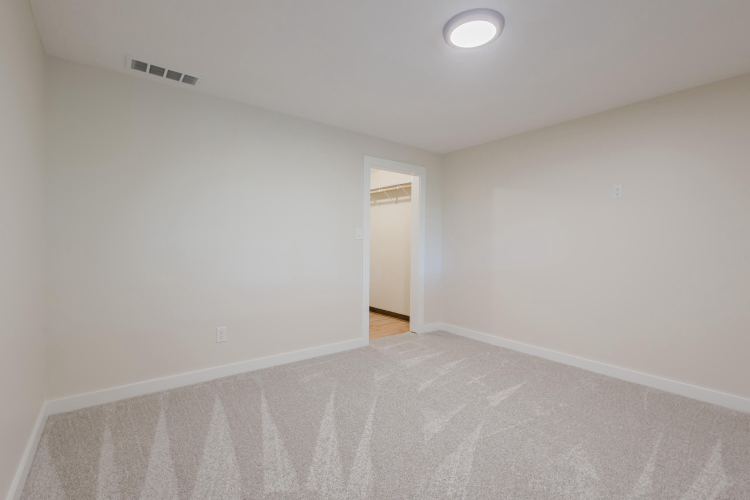 Listing Image 74