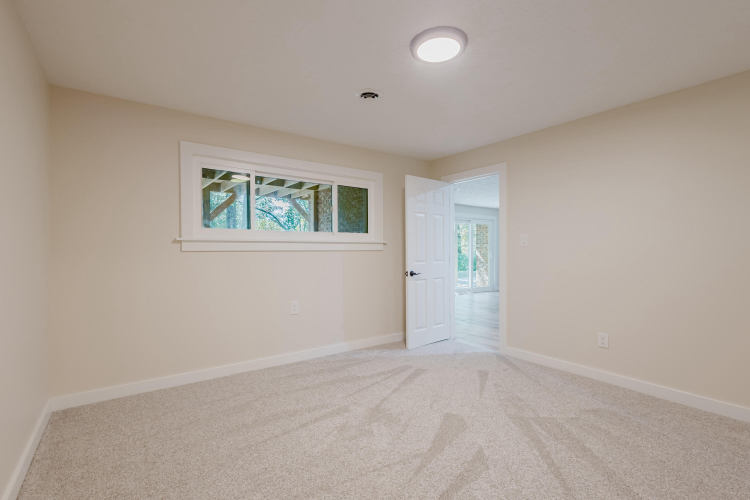Listing Image 76