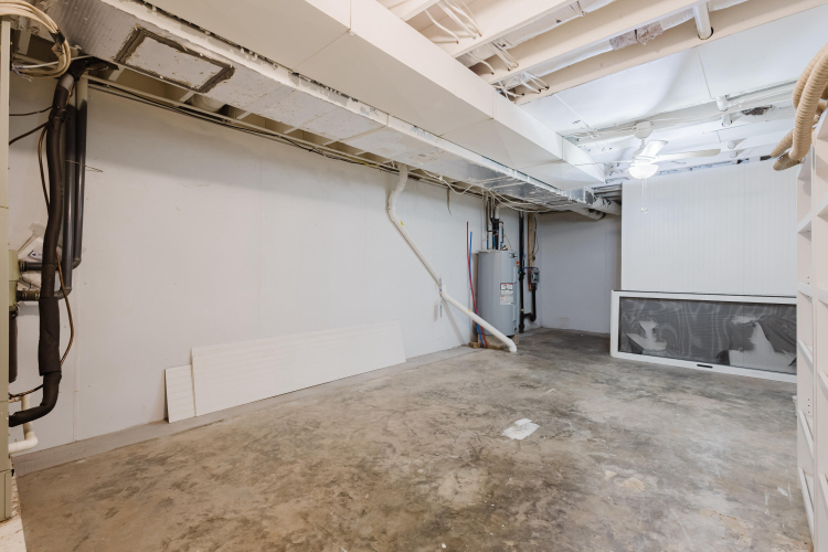 Listing Image 80