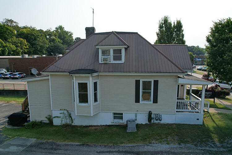 Listing Image 9