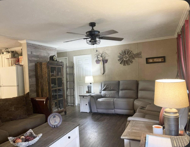 Listing Image 22