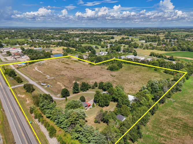 Listing Image 3