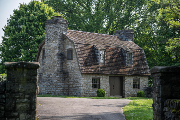 Listing Image 11
