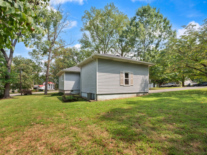 Listing Image 49