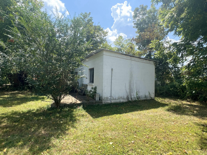 Listing Image 40
