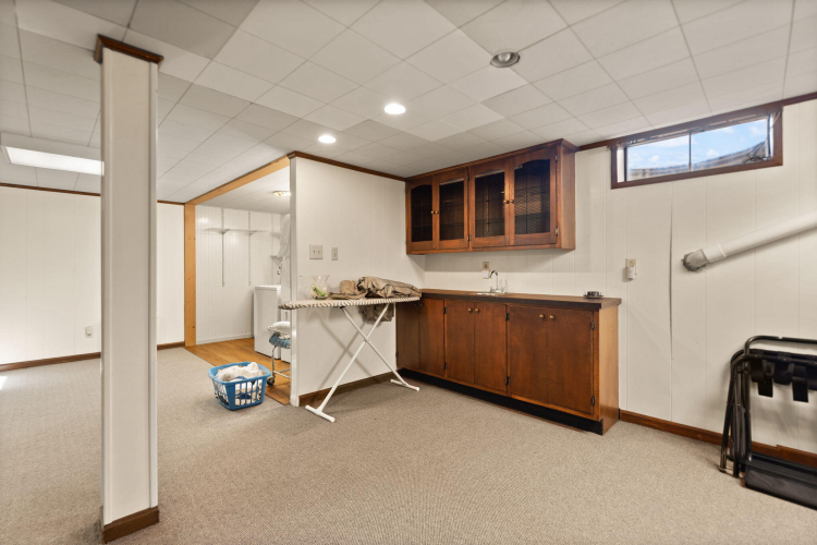 Listing Image 63