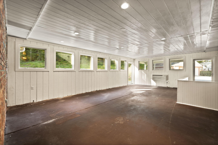 Listing Image 65