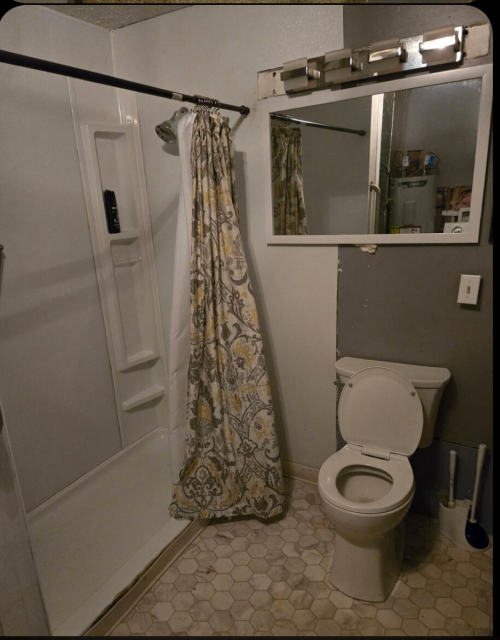 Listing Image 6