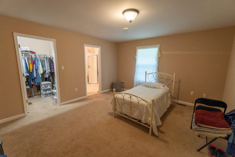 Listing Image 37