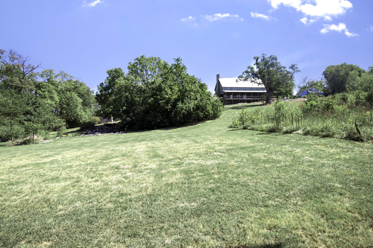 Listing Image 28