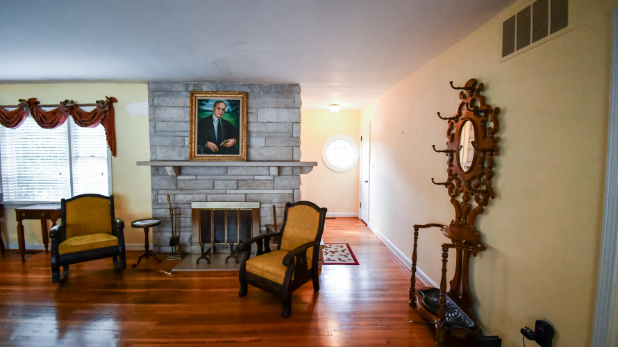Listing Image 14