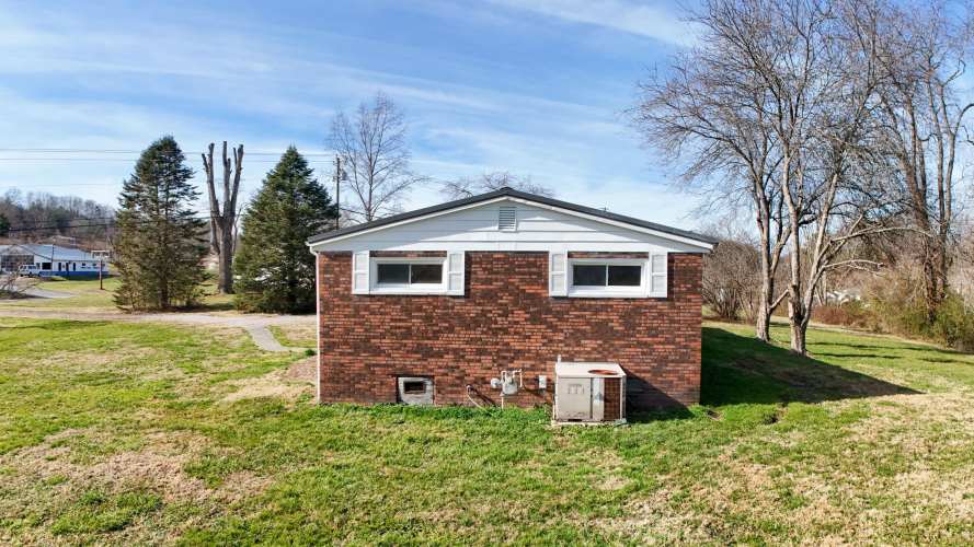 Listing Image 45