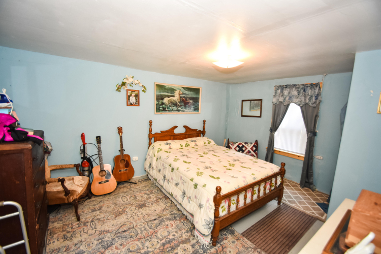Listing Image 16