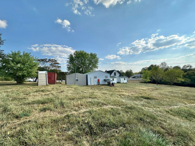 Listing Image 14
