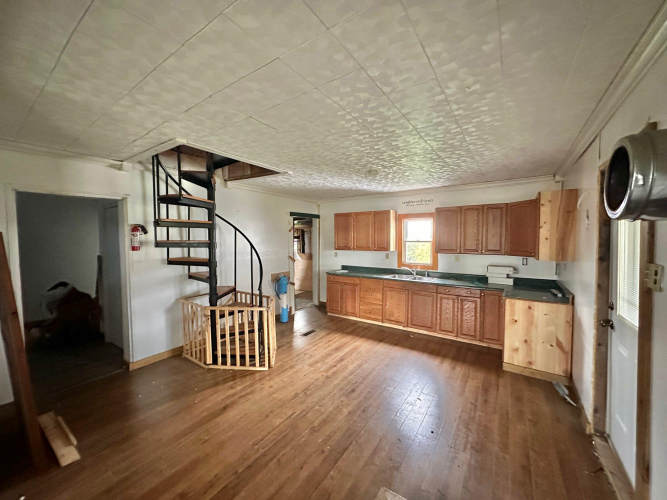 Listing Image 35
