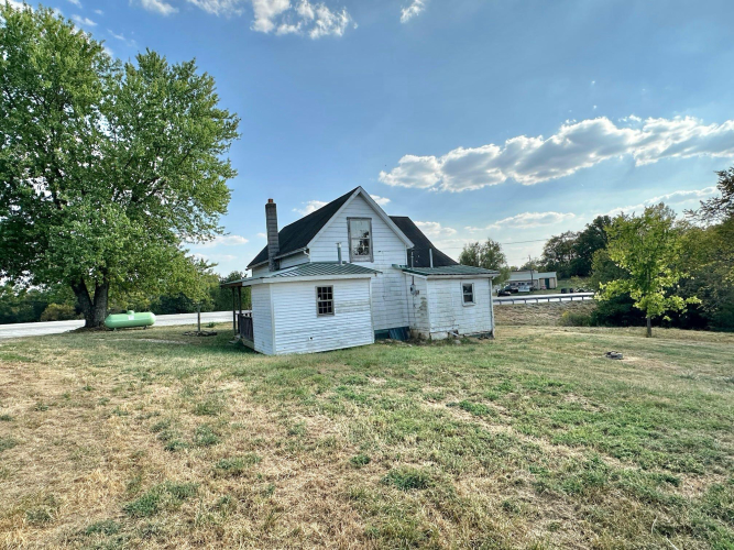 Listing Image 8
