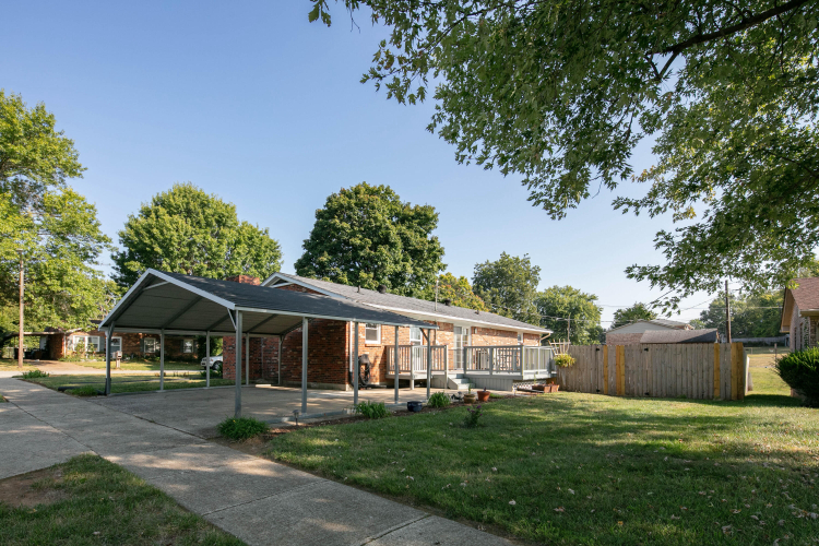 Listing Image 5