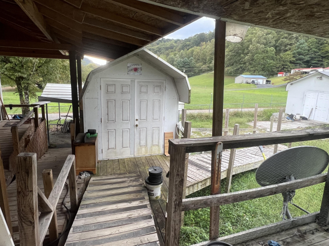 Listing Image 17