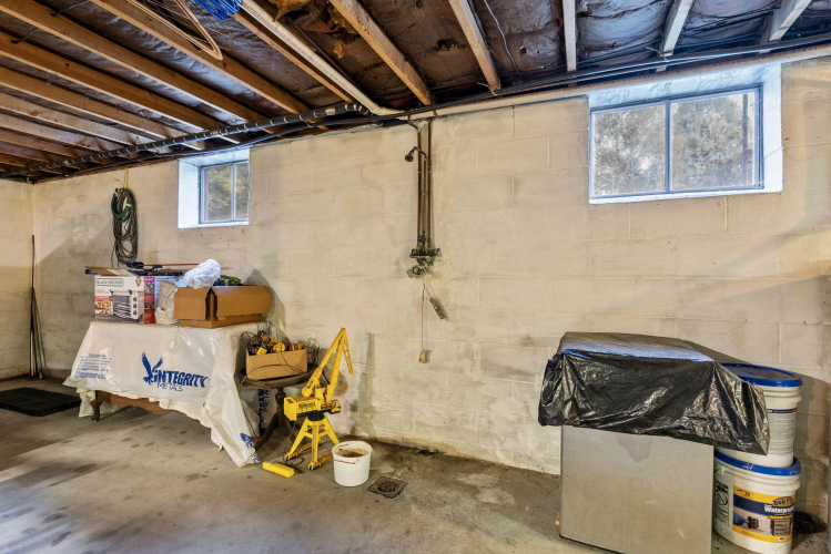 Listing Image 25