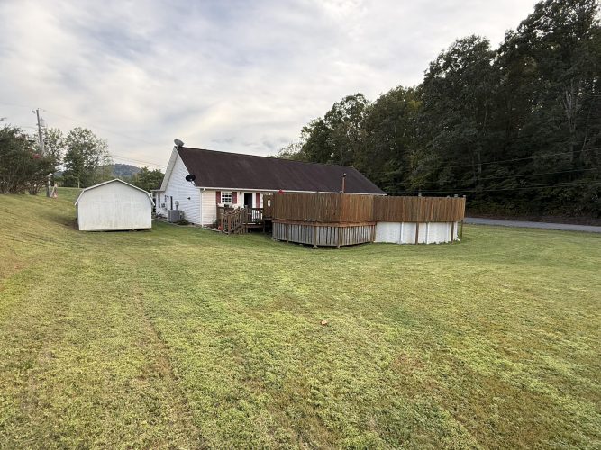 Listing Image 10