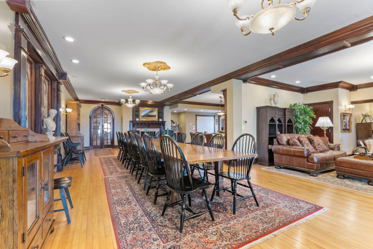 Listing Image 14