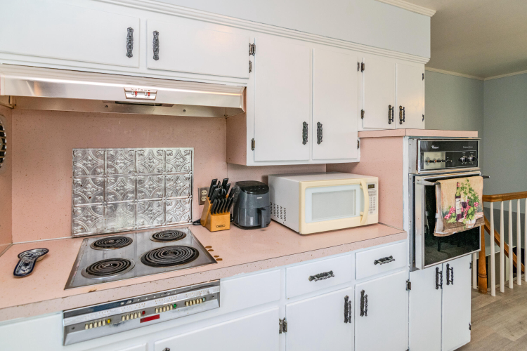 Listing Image 13