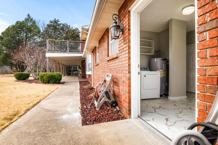 Listing Image 104