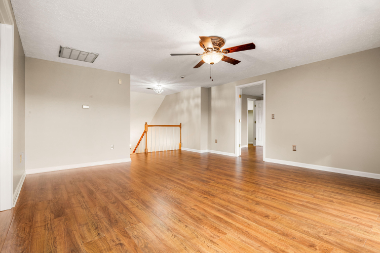 Listing Image 52