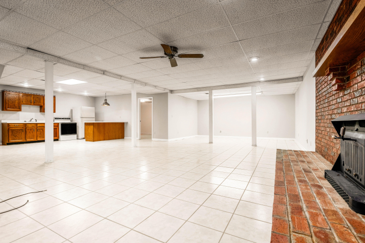 Listing Image 62