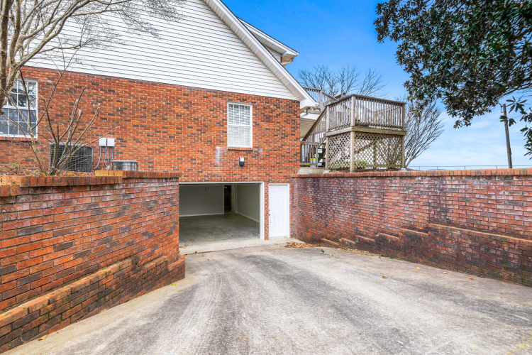 Listing Image 69