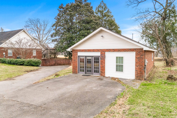 Listing Image 73