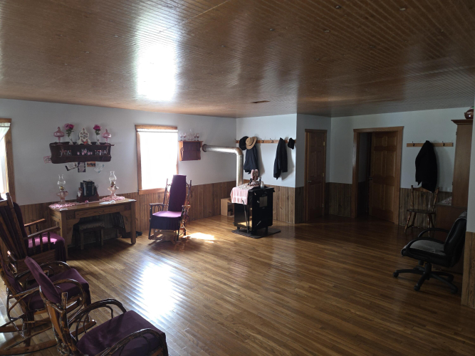 Listing Image 11