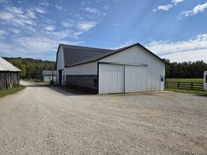 Listing Image 32