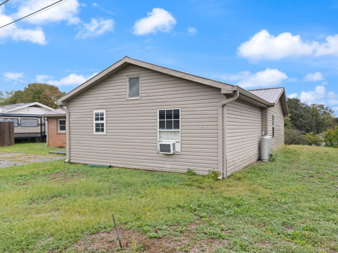 Listing Image 50