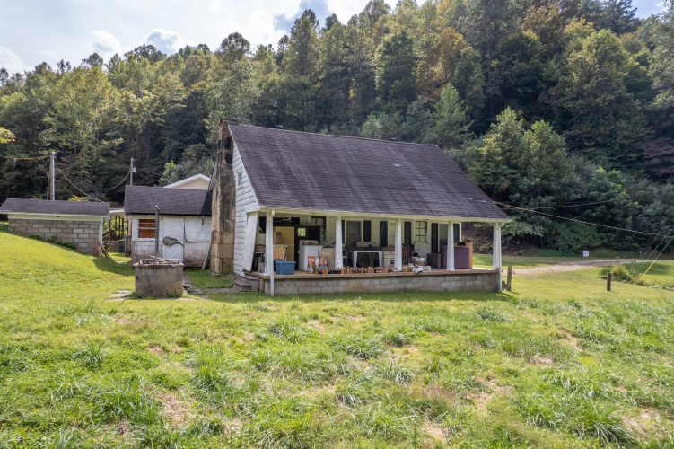 Listing Image 14