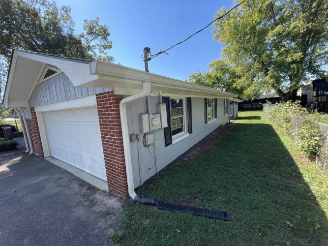Listing Image 38