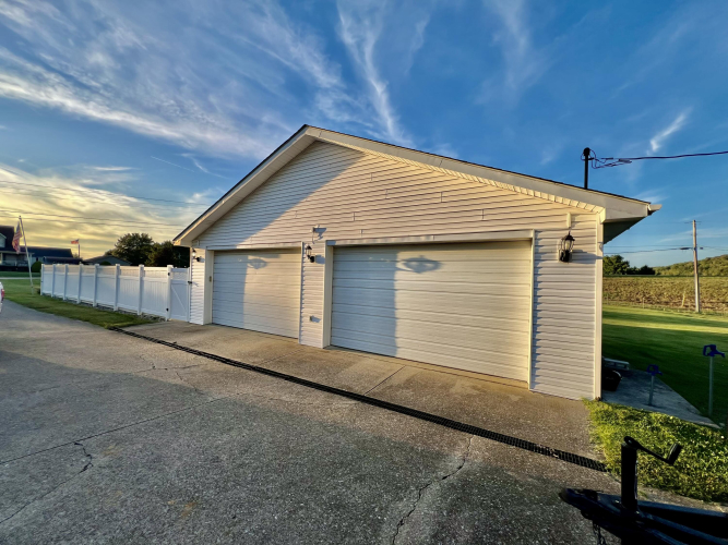 Listing Image 14