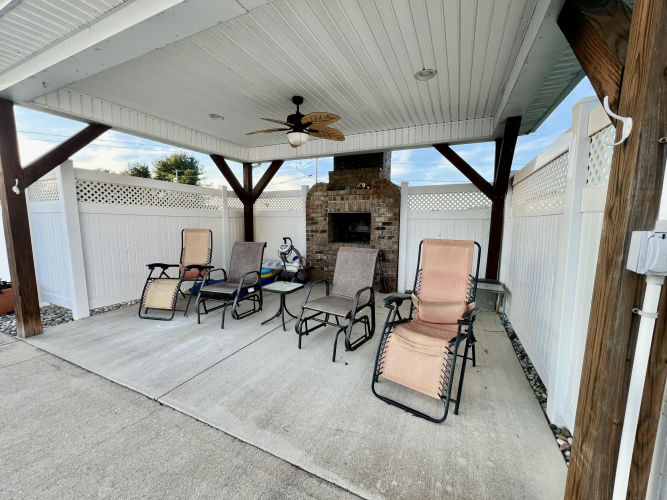 Listing Image 25