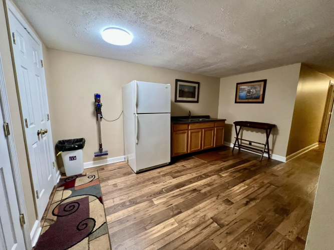 Listing Image 67