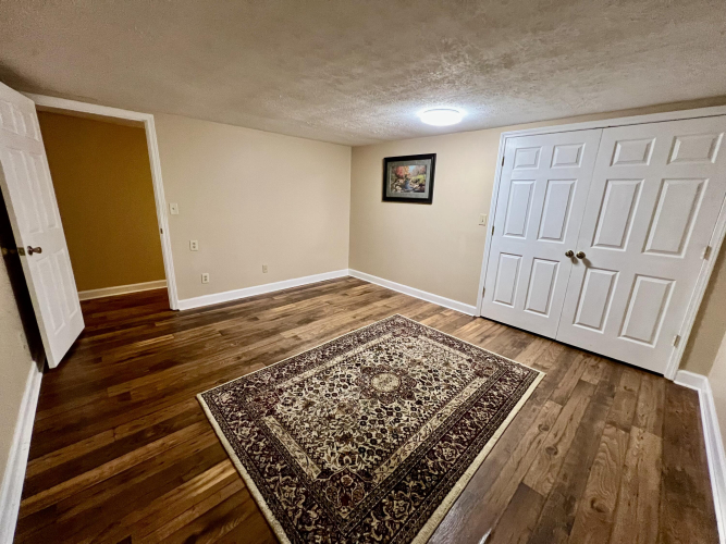 Listing Image 70